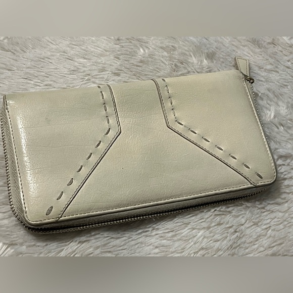 Yves Saint Laurent Cream Leather Wallet with Gold Hardware - Picture 10 of 16